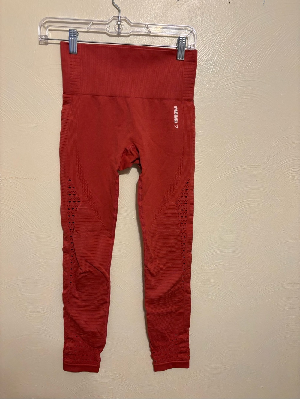 Gymshark Energy Seamless Cropped Leggings Red High Rise Workout Gym Yoga Small